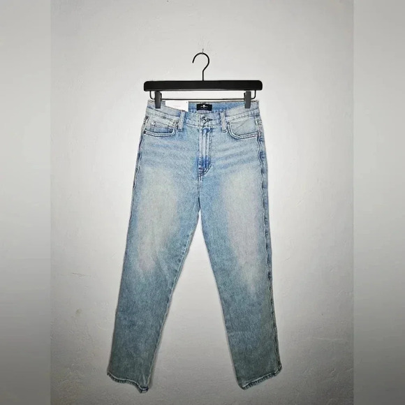 7 For All Mankind High Waist Cropped Straight Jean Size 25 NWT Light Blue - Picture 1 of 8